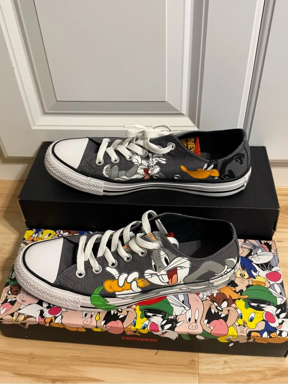 Converse Black & White Looney Tunes Bugs Bunny Low Top Sneakers